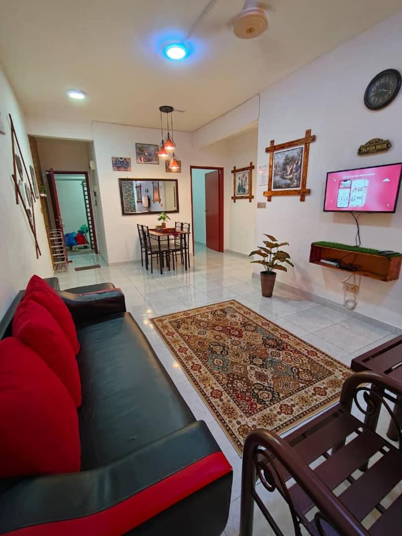 Homestay Budget Kuala Terengganu Tulipsia House Exterior foto